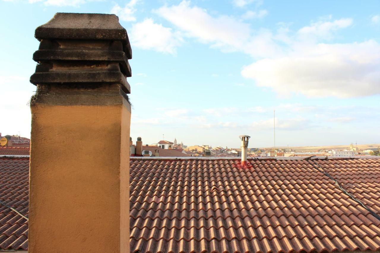 Vut Skyline Apartment *